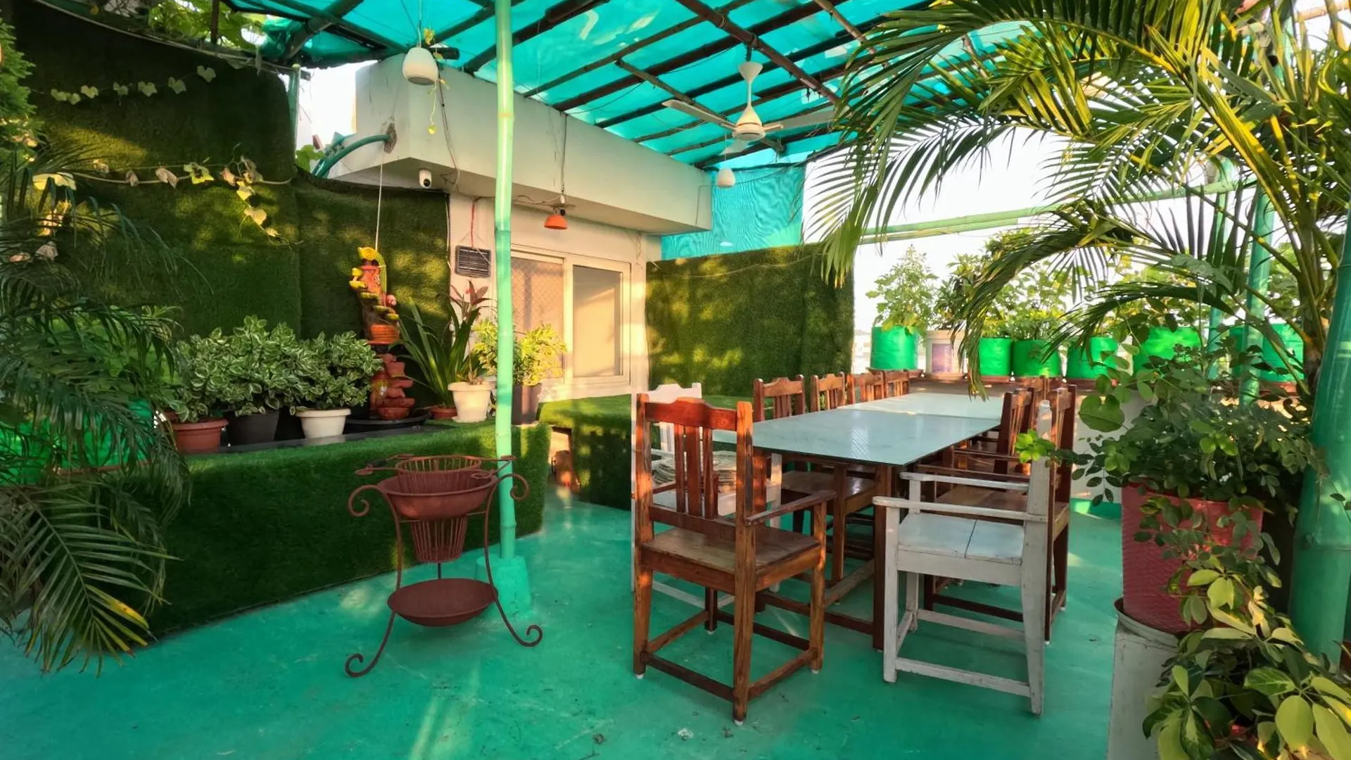 Choudhary White House Udaipur Apartment