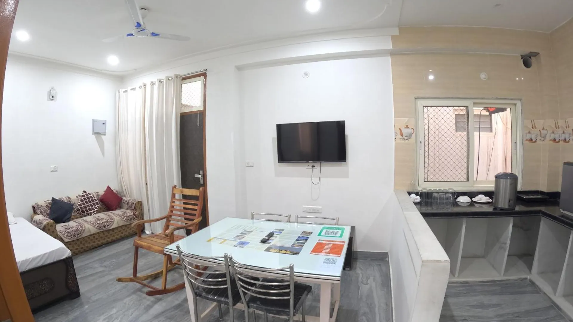 Choudhary White House Udaipur Apartment
