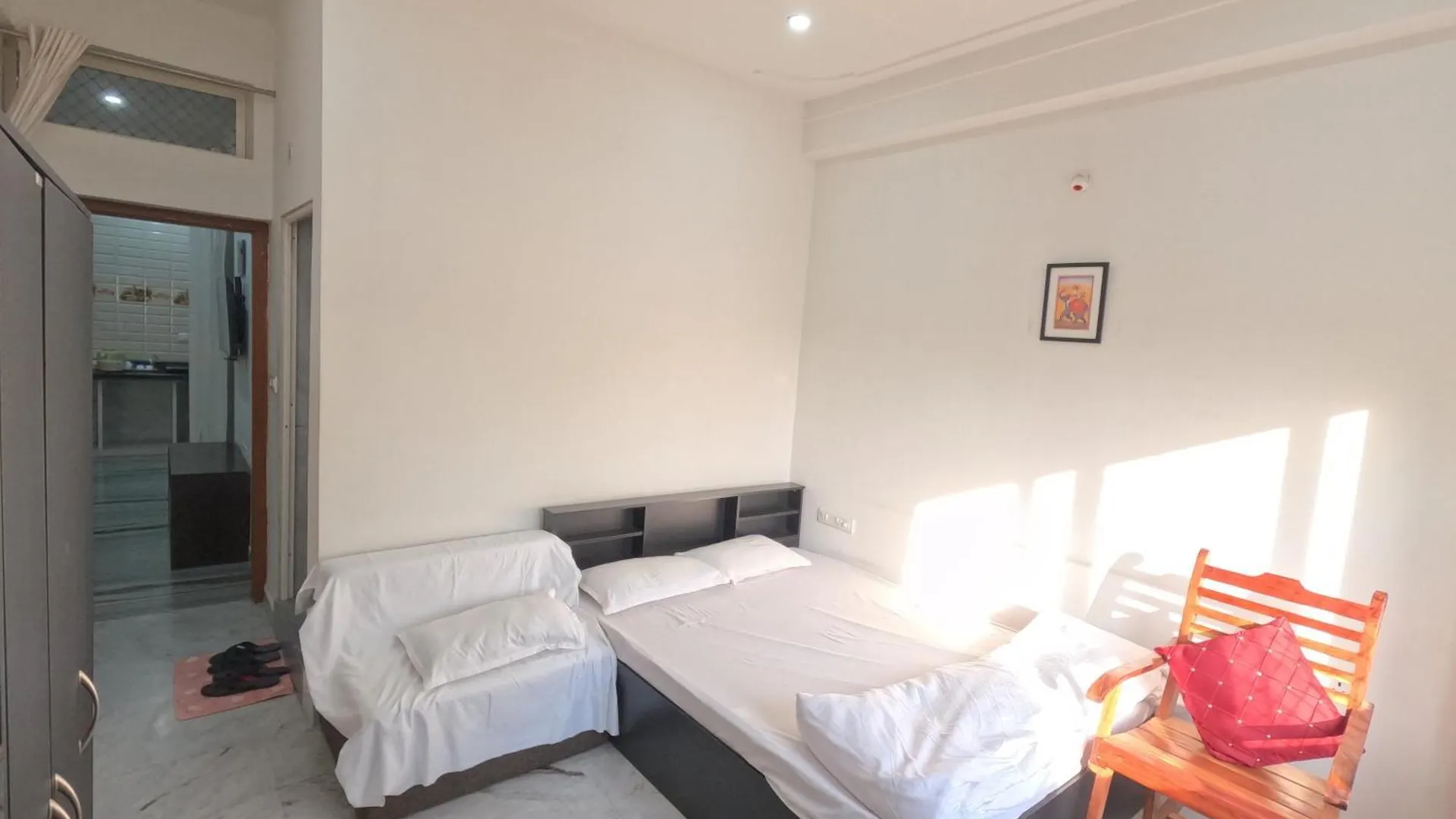 Choudhary White House Udaipur Apartment