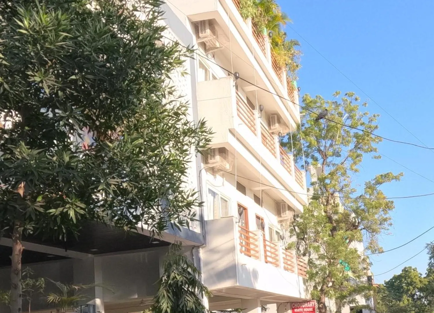 Choudhary White House Udaipur Apartment